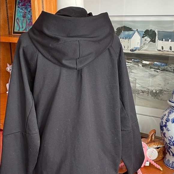 Lululemon Black Hoodie Large EUC - Picture 5 of 7